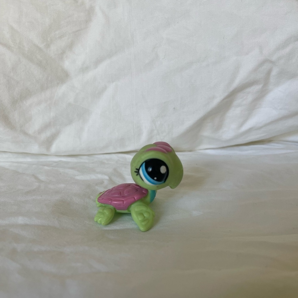 Littlest Pet Shop Sea Turtle #1910 - Picture 2 of 7